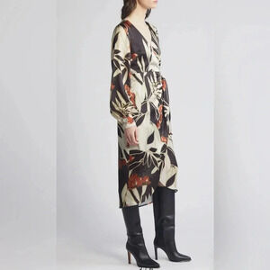 Sam Edelman Protea Long Sleeve Satin Wrap Dress size 8 MSRP $138.00